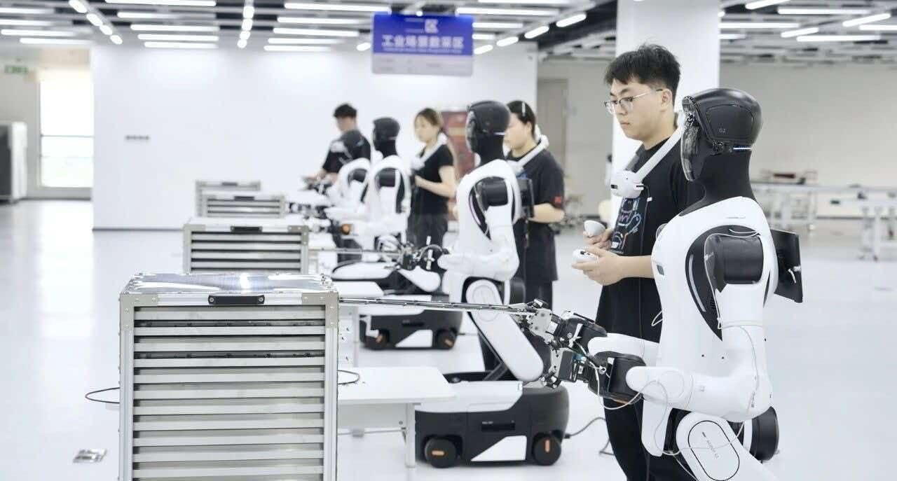 ZTT · Zhiyuan Embodied Intelligence Innovation Center Inaugurated, Nantong Officially Enters the Embodied Intelligence Arena